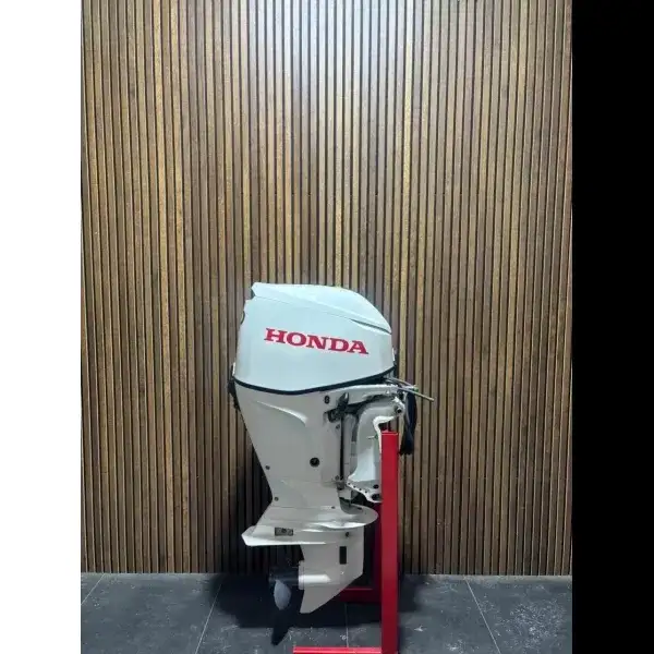 Honda 60 HP EFI ’24 outboard engine