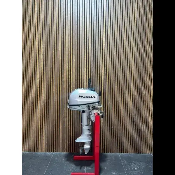 Honda BF5 ’18 outboard engine