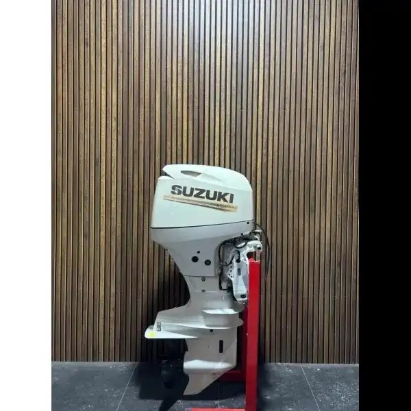 Suzuki 60 HP EFI AVTL outboard engine